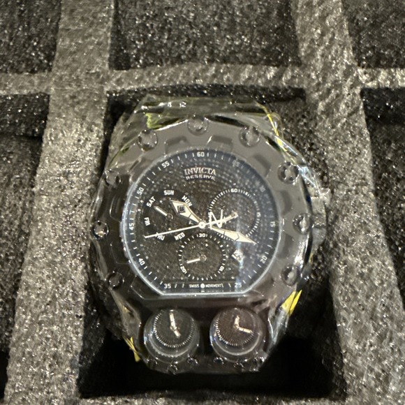 Invicta Bolt Magnum Tria 2.5 CTW Black Diamond Steel Swiss Chrono 52mm Watch New